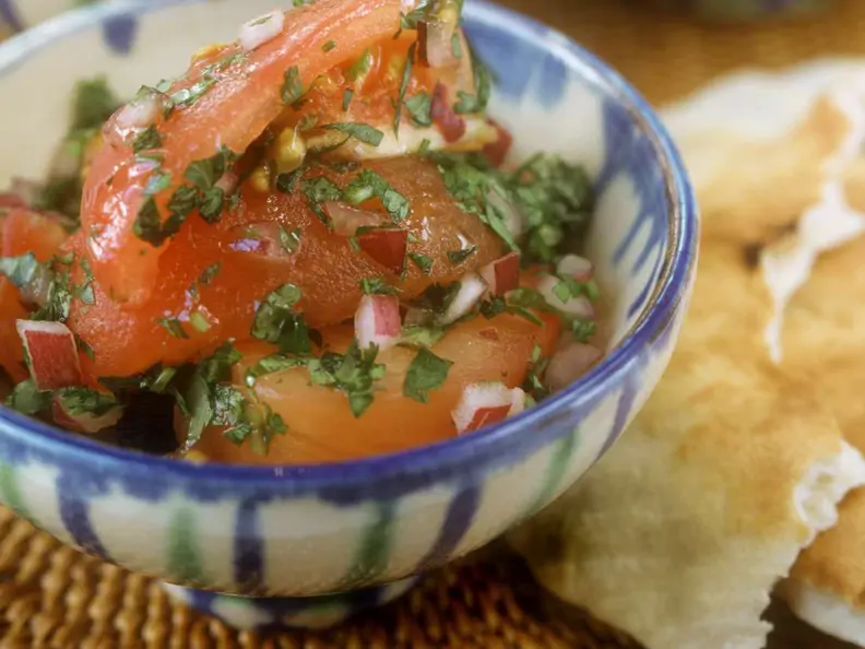 Tomatensalat mit Petersilie