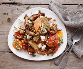 Warmer Topinambursalat mit Blutorangen und Ziegenkäse