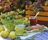 Quittengelee mit Gelierzucker