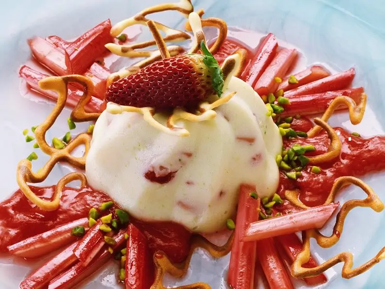 Sahnecreme mit Erdbeeren