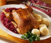 Gans mit Beilagen