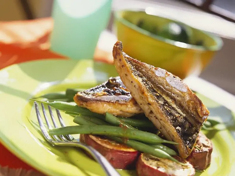 Makrelen vom Grill mit Gemüse