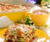 Gemüselasagne mit Erbsen