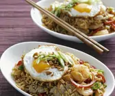 Nasi Goreng mit Ei