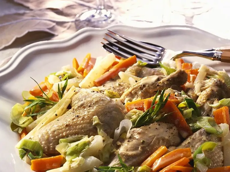 Gemüseeintopf mit Hähnchen