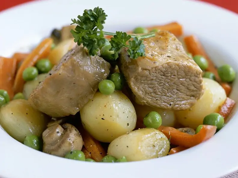 Gemüseeintopf mit Kalbsfilet