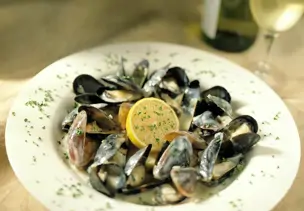 Miesmuscheln mit Kräutern