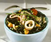 Tintenfisch-Nudelsalat