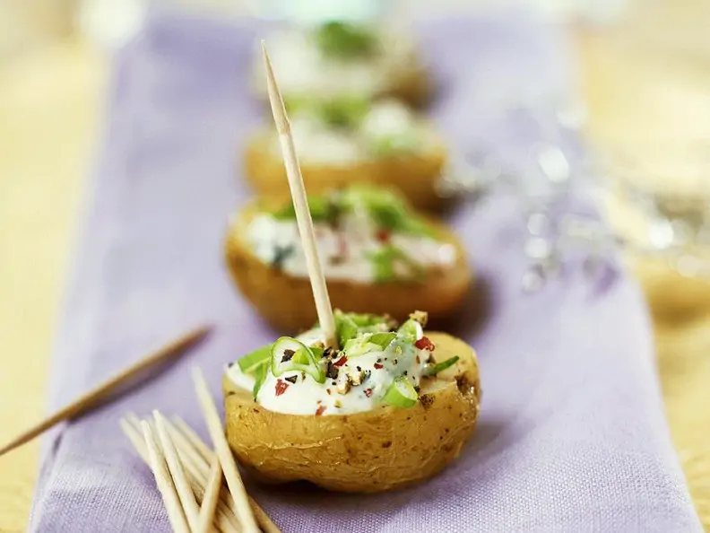 Kartoffel-Häppchen mit Sauerrahm