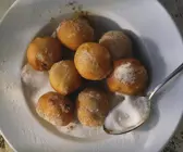 Süßes Kartoffel-Schmalzgebäck
