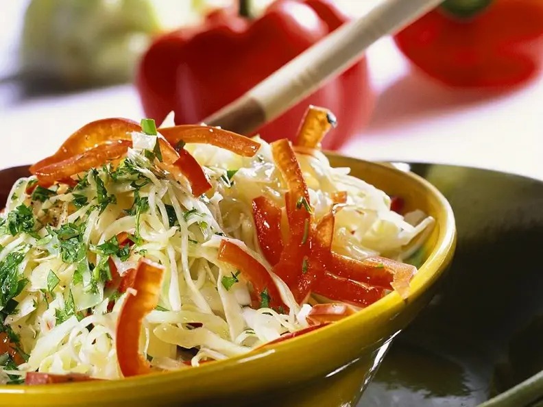Krautsalat mit Paprika