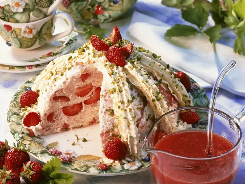 Milchreis-Erdbeerbombe