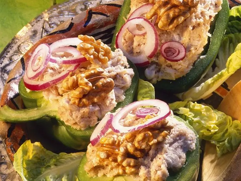 Gefüllte Paprikaschoten mit Hähnchen