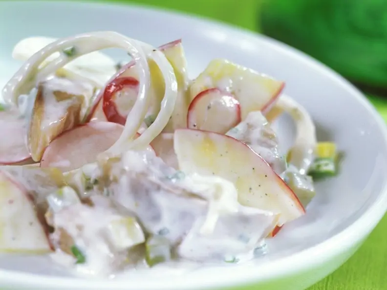 Matjes-Radieschensalat mit Apfel