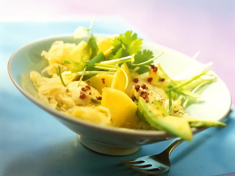 Fruchtiger Sauerkrautsalat