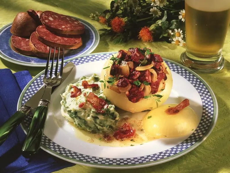 Deftig gefüllte Zwiebeln
