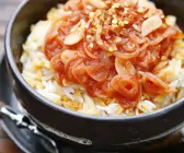 Reis, Nudeln und Lisen mit Tomatensauce