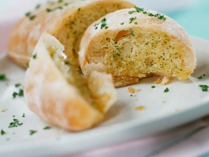 Knoblauch-Weißbrot
