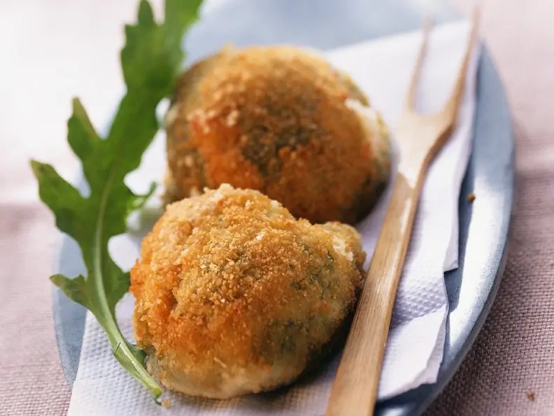 Panierte Mozzarella-Bällchen