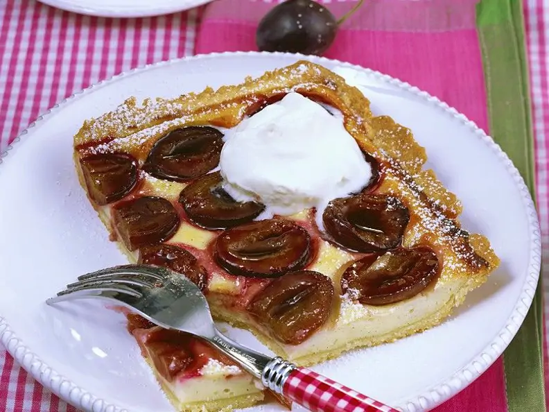 Zwetschgen-Käsekuchen vom Blech