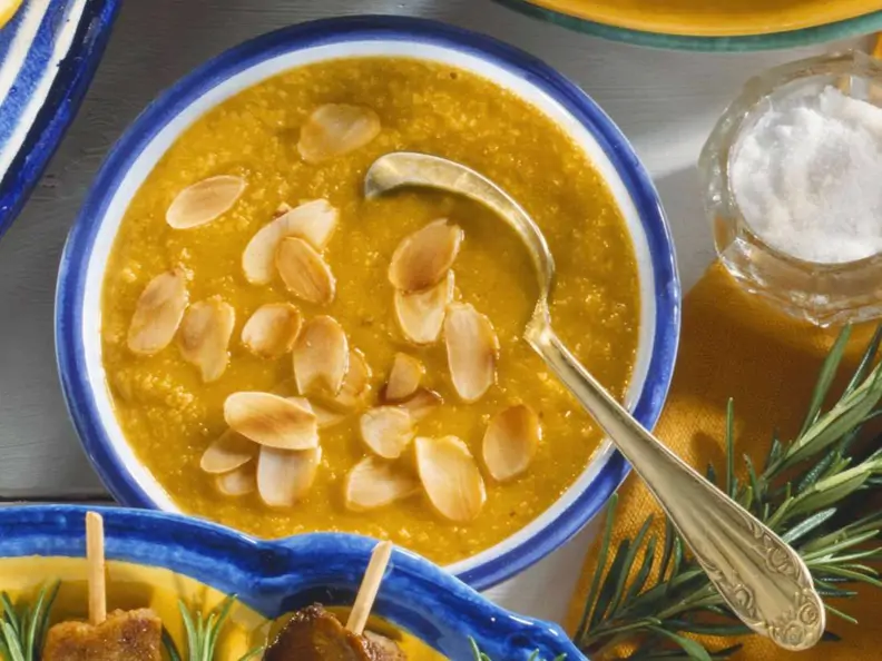Mandel-Safran-Sauce
