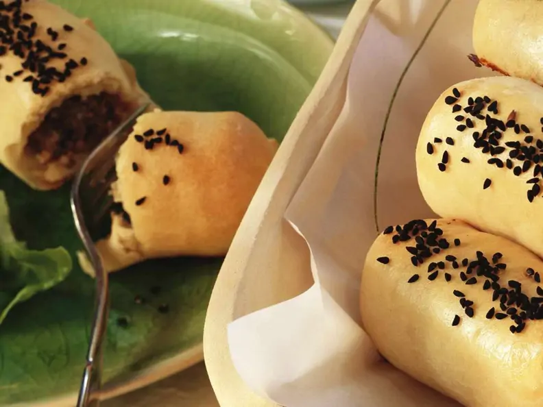 Piroggen mit Tatarfüllung