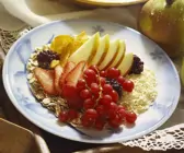 Flockenmüsli mit Obst