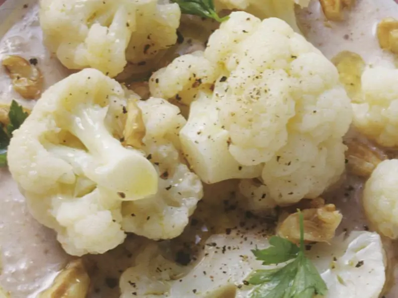 Blumenkohl mit Walnusssauce (Türkei)