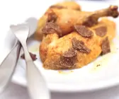 Hähnchenschenkel mit Trüffeln