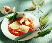 Ravioli mit Gemüse-Käse-Füllung