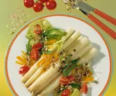 Spargelsalat mit Linsensprossen