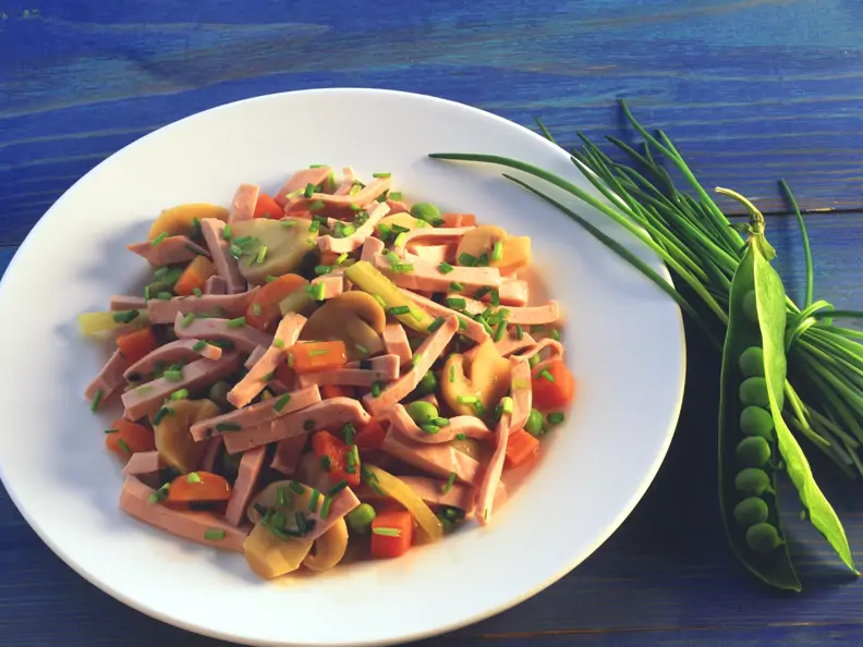 Pikanter Wurstsalat