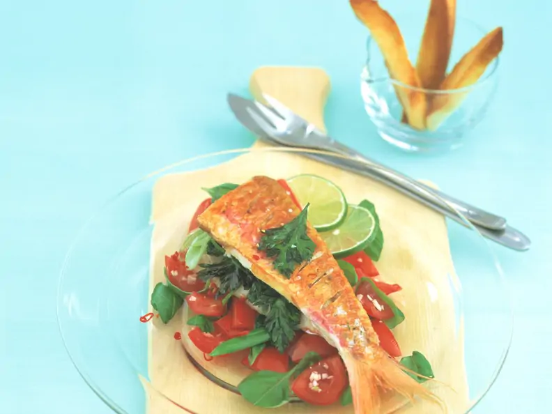 Rotbarben mit Tomaten-Salsa