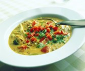 Tomaten-Curry-Suppe mit Linsen