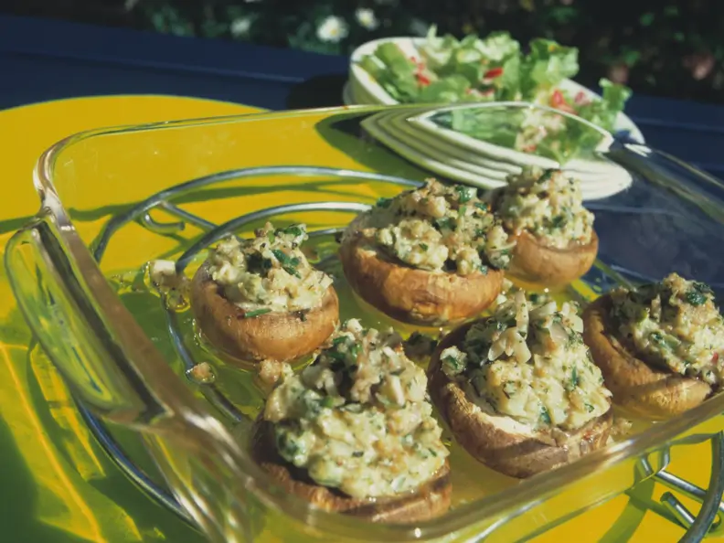 Champignons mit Kräuter-Füllung