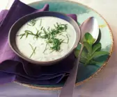 Fenchelsuppe mit Borretsch