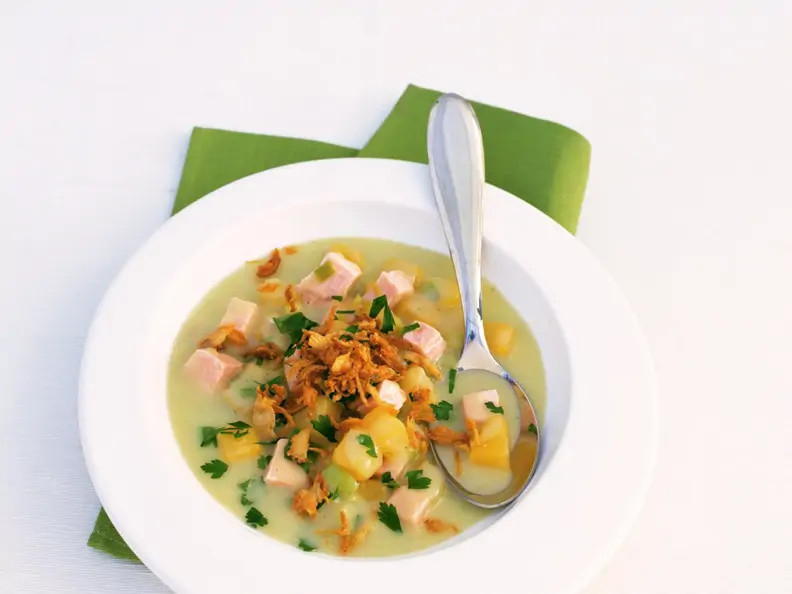 Steckrübensuppe mit Kasseler