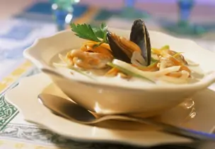 Muschel-Gemüsesuppe