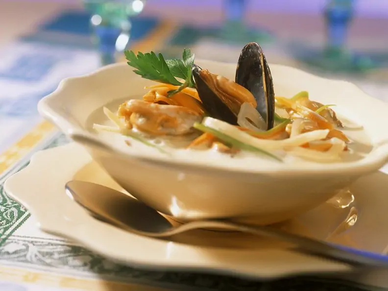 Muschel-Gemüsesuppe