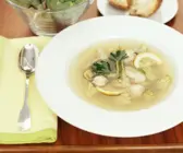 Fischsuppe mit Austern