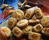 Nuss-Marmeladenplätzchen