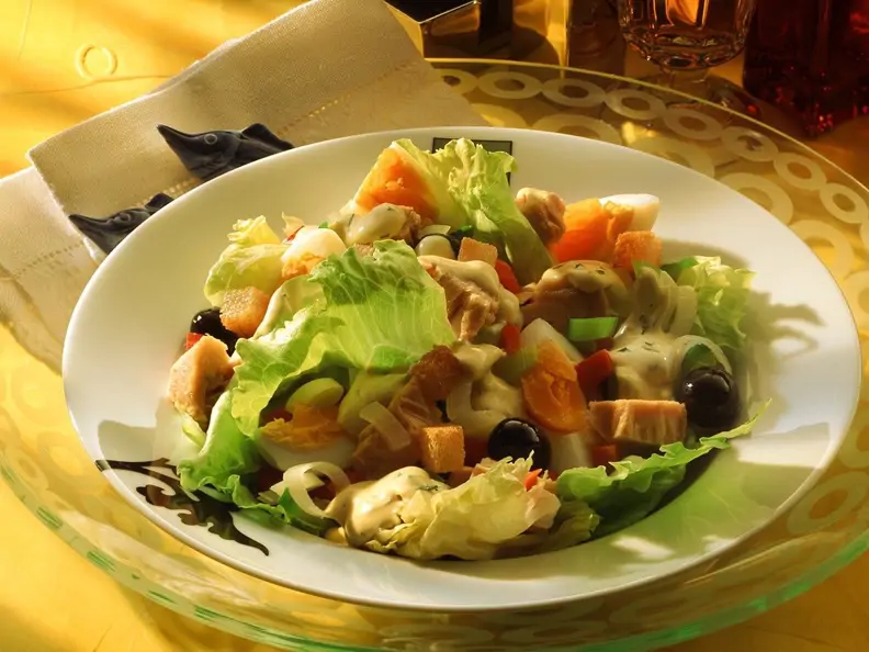 Bunter Thunfischsalat