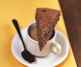 Saftiger Schokokuchen mit Espresso und Kokos