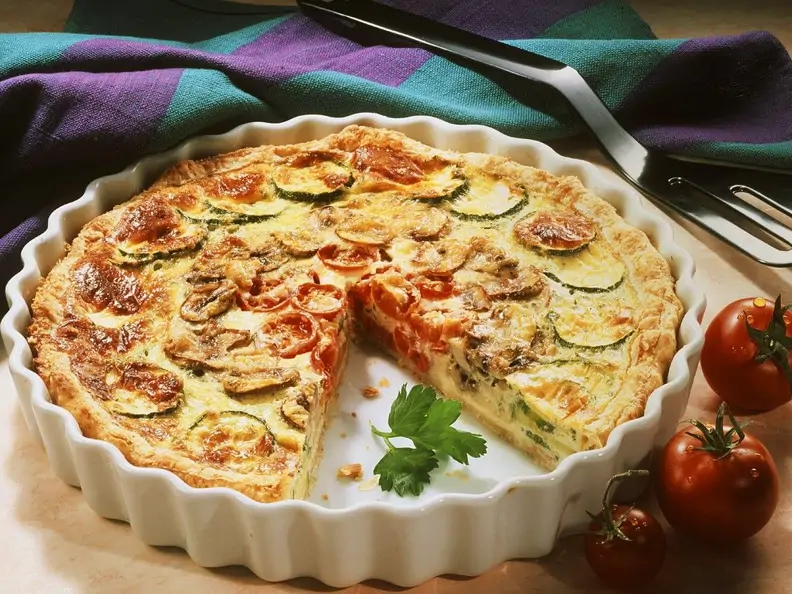 Gemüsequiche mit Champignons