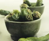 Pikant gefüllte Peperoncini