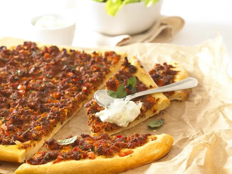 Hackfleischpizza