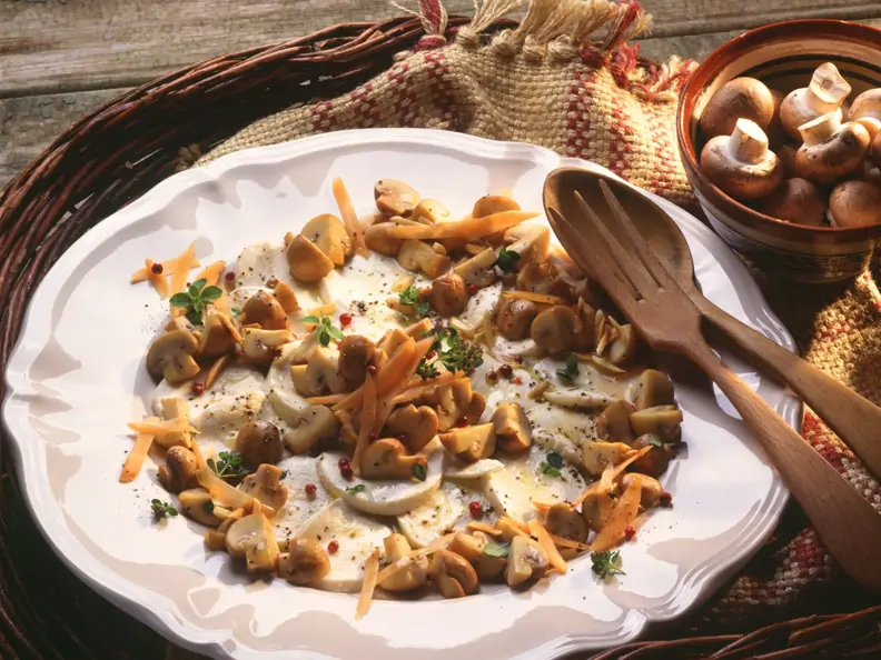 Mozzarella mit Champignons