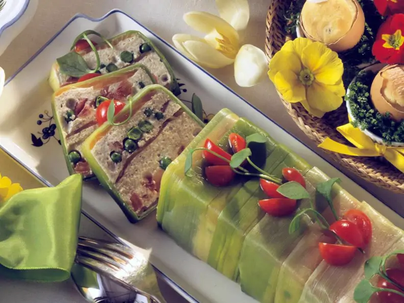 Gemüseterrine mit Räucherlachs