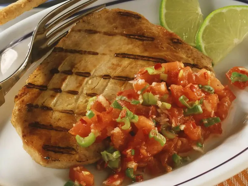 Thunfisch mit Tomatensauce