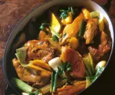 Hühnertopf mit Gemüse und Kartoffeln